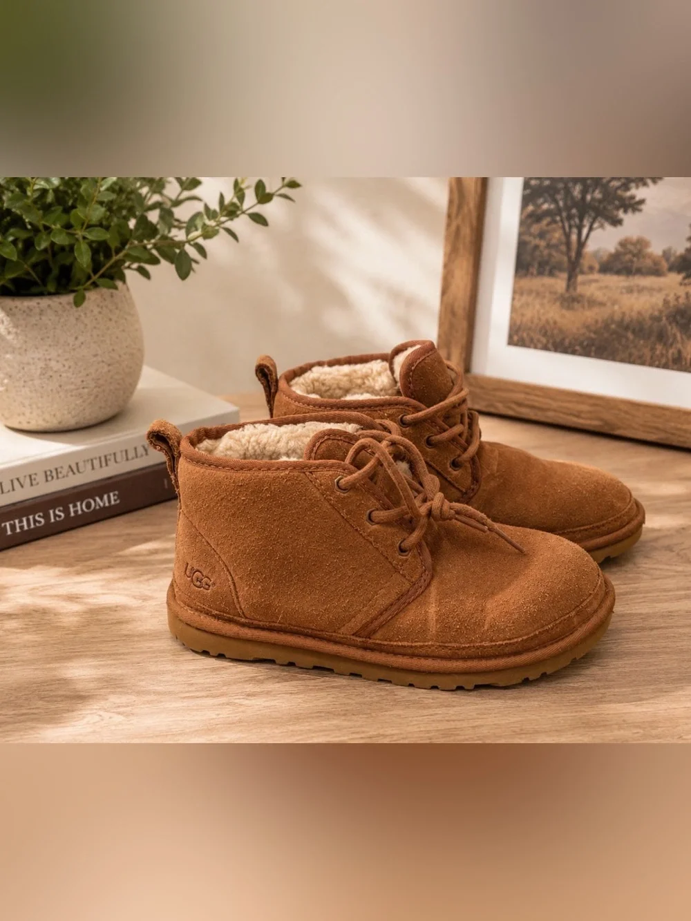 Ugg size 5 boots 3236 tan
